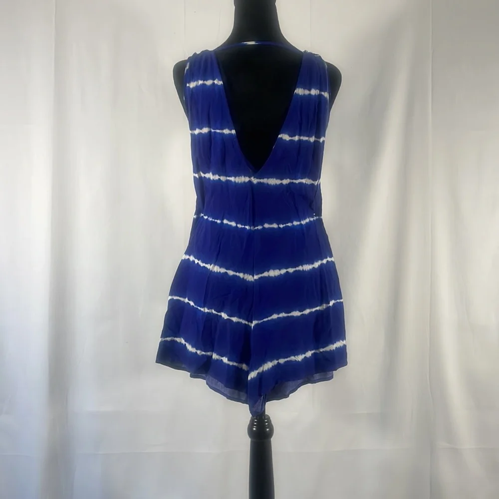 Blue, white Tie died jumper, shorts set onsie, Cover up, V neck,small - Picture 4 of 9